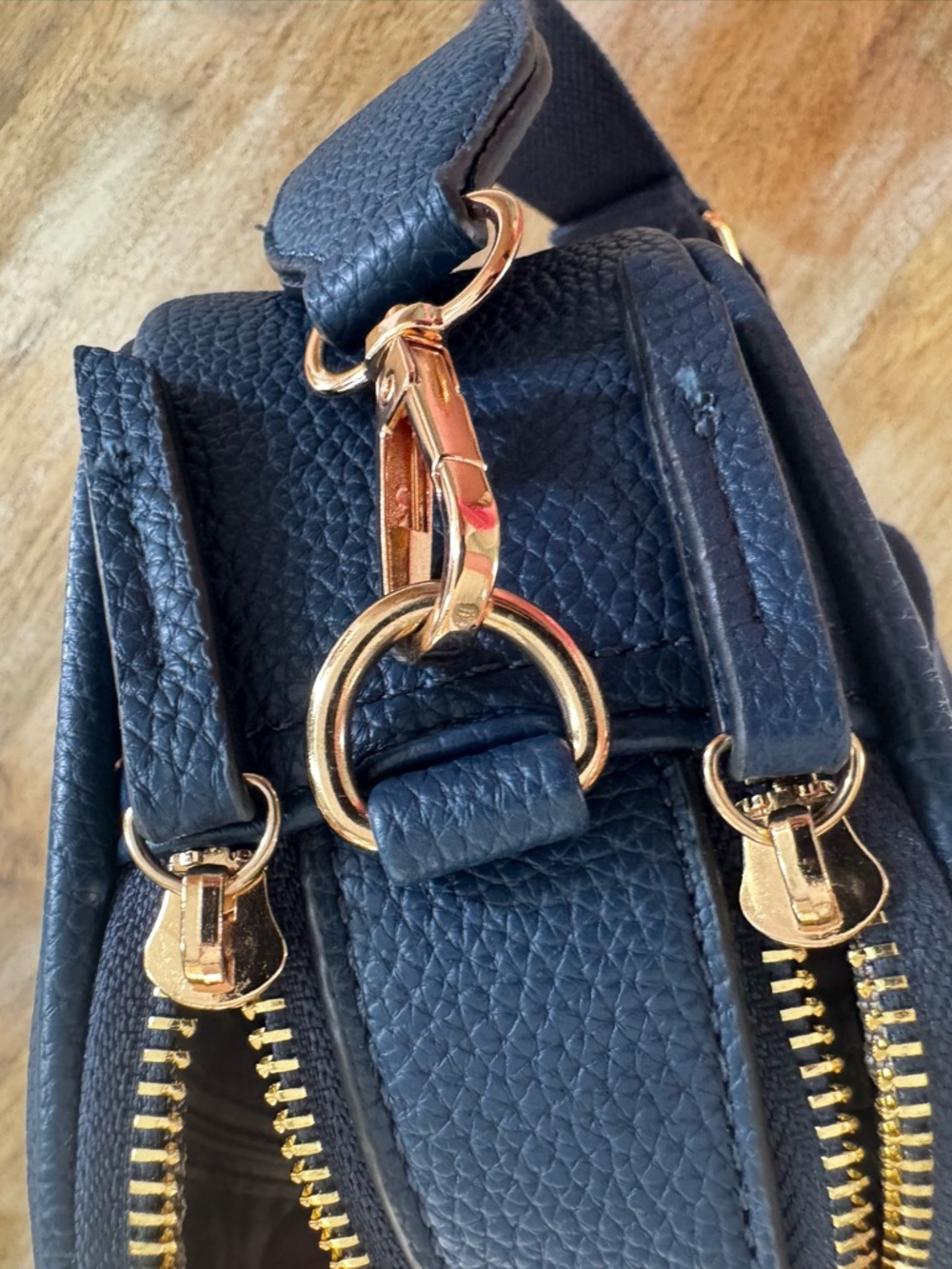 SOLD! SOLD! Jen & Co Sky Dual Zip Crossbody w/ Slip Pocket - Picture 8 of 8